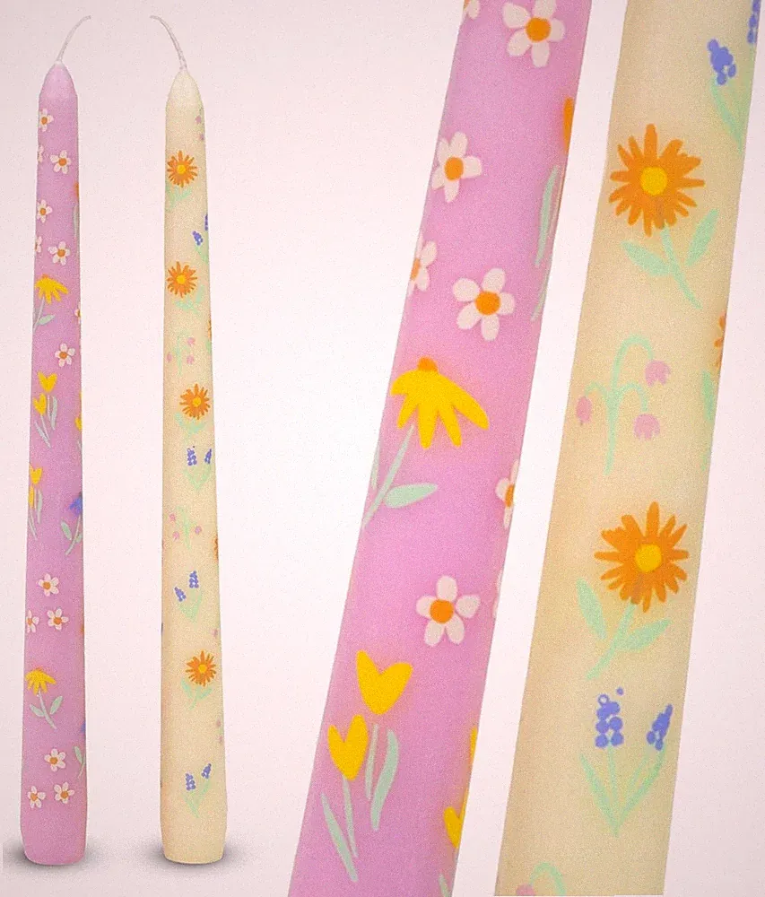 2 x konische Kerzen mit Blumenmuster, Gelb und Rosa, ideales Muttertagsgeschenk
