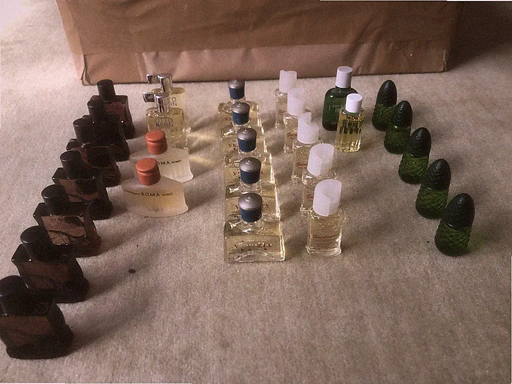 28 Parfüm / Eau de Toilette Miniaturen Boss Elements Laura Biagiotti Otto Kern +