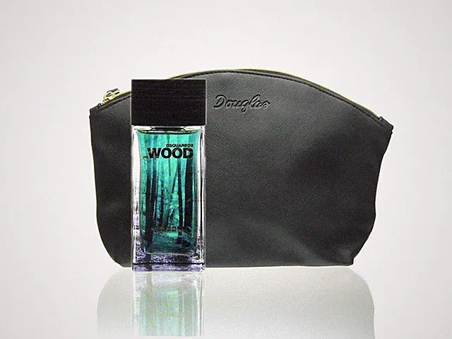 (399,67 EUR/l) Dsquared² He Wood Eau de Cologne 150 ml + Kulturbeutel