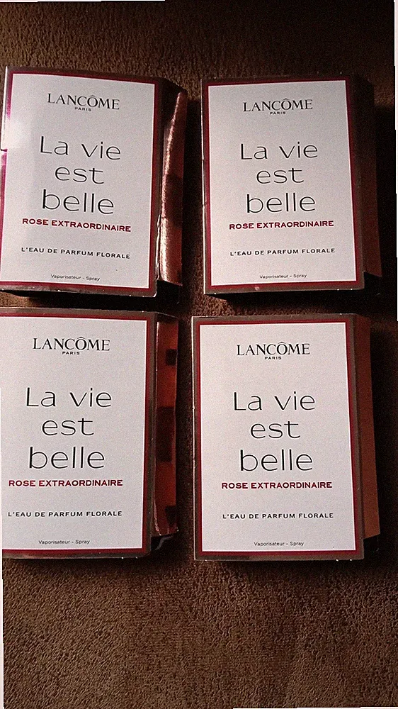 4x Lancôme - La vie est belle - ROSE EXTRAORDINAIRE - 1,2 ml