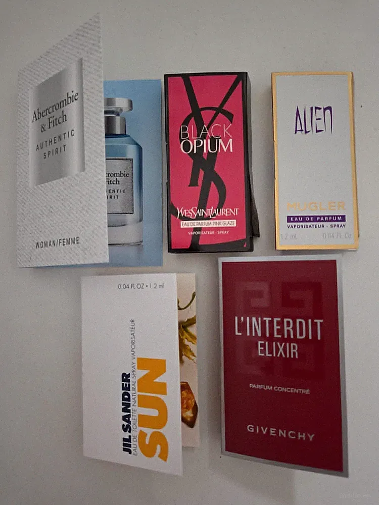 5 x Yves Saint Laurent Jil Sander usw. Eau de Parfum Duftprobe(n)