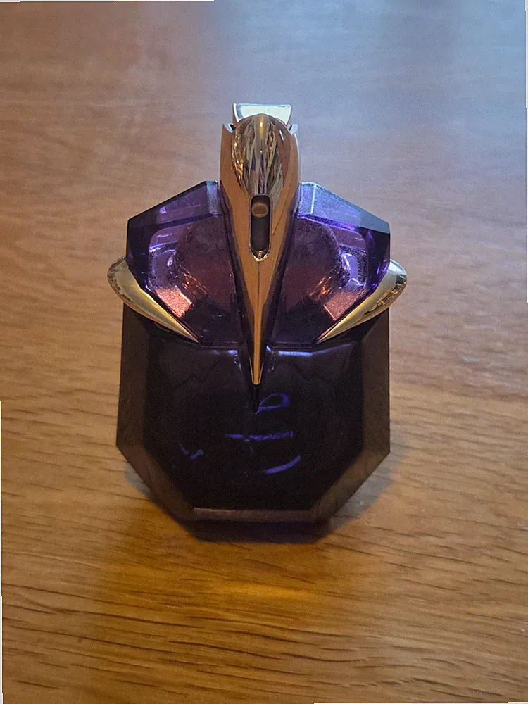 ALIEN EAU DE PARFUM LILA GLAS GOLD NACHFÜLLBAR LEER PARFÜMFLAKON 30ml