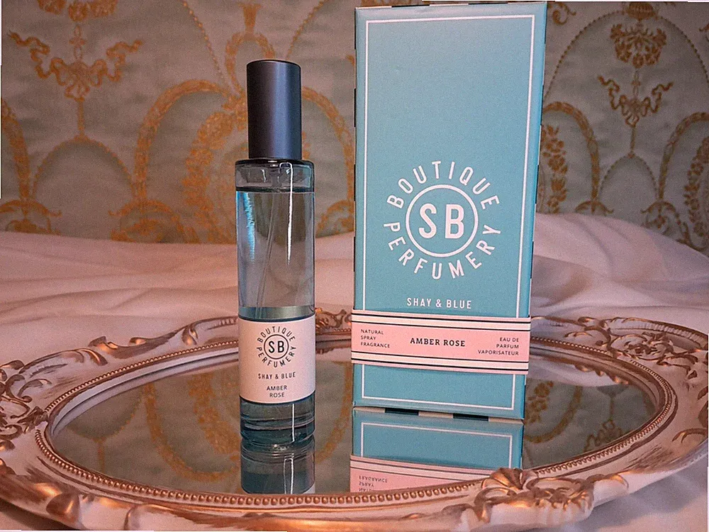 Amber Rose Shay & Blue London Eau de Parfum für Frauen 30 ml, Rose, frisch