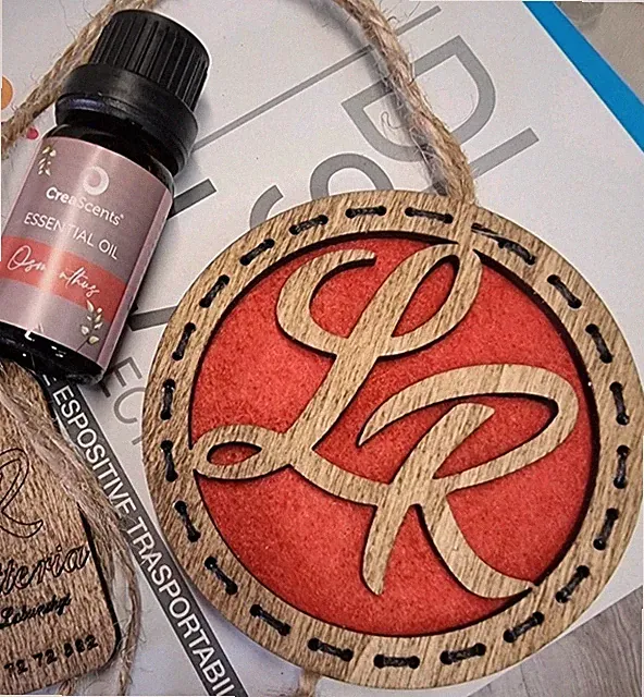 Autoduft aus Holz personalisiert mit Logo + ätherisches Öl 10ml...
