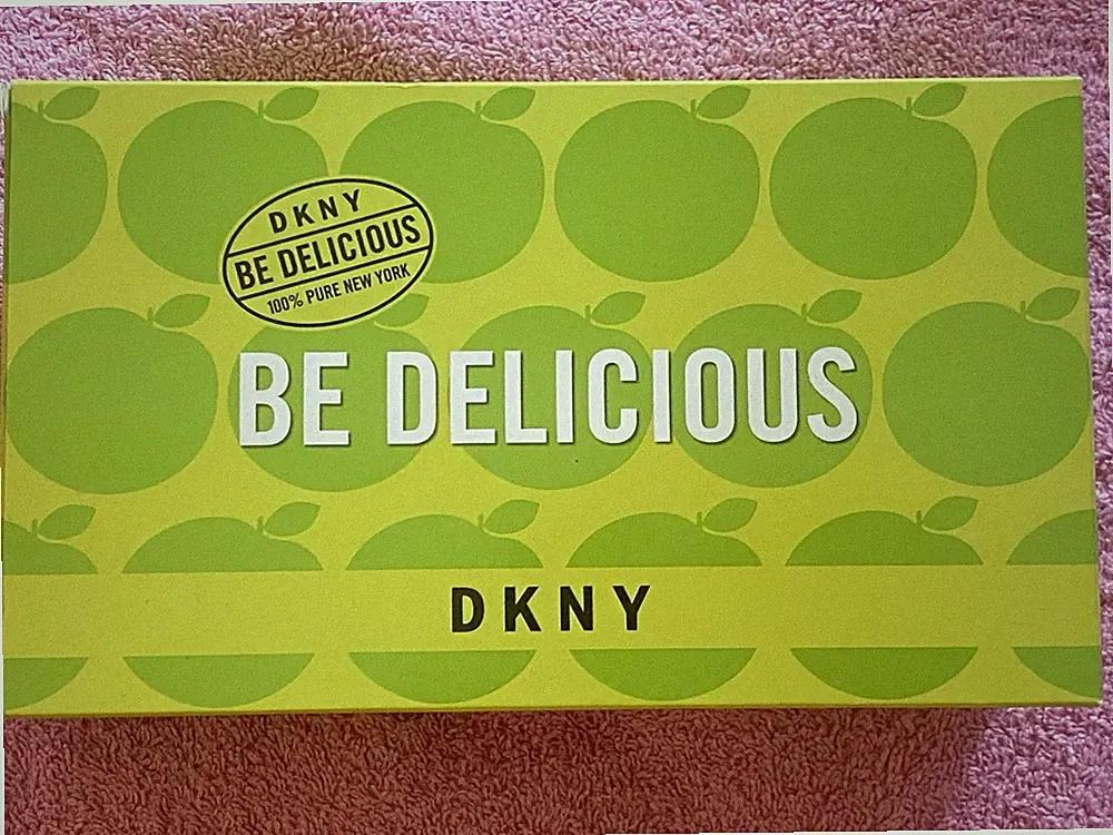 BE DELICIOUS DKNY Duftset 30ml Edp mit Tasche