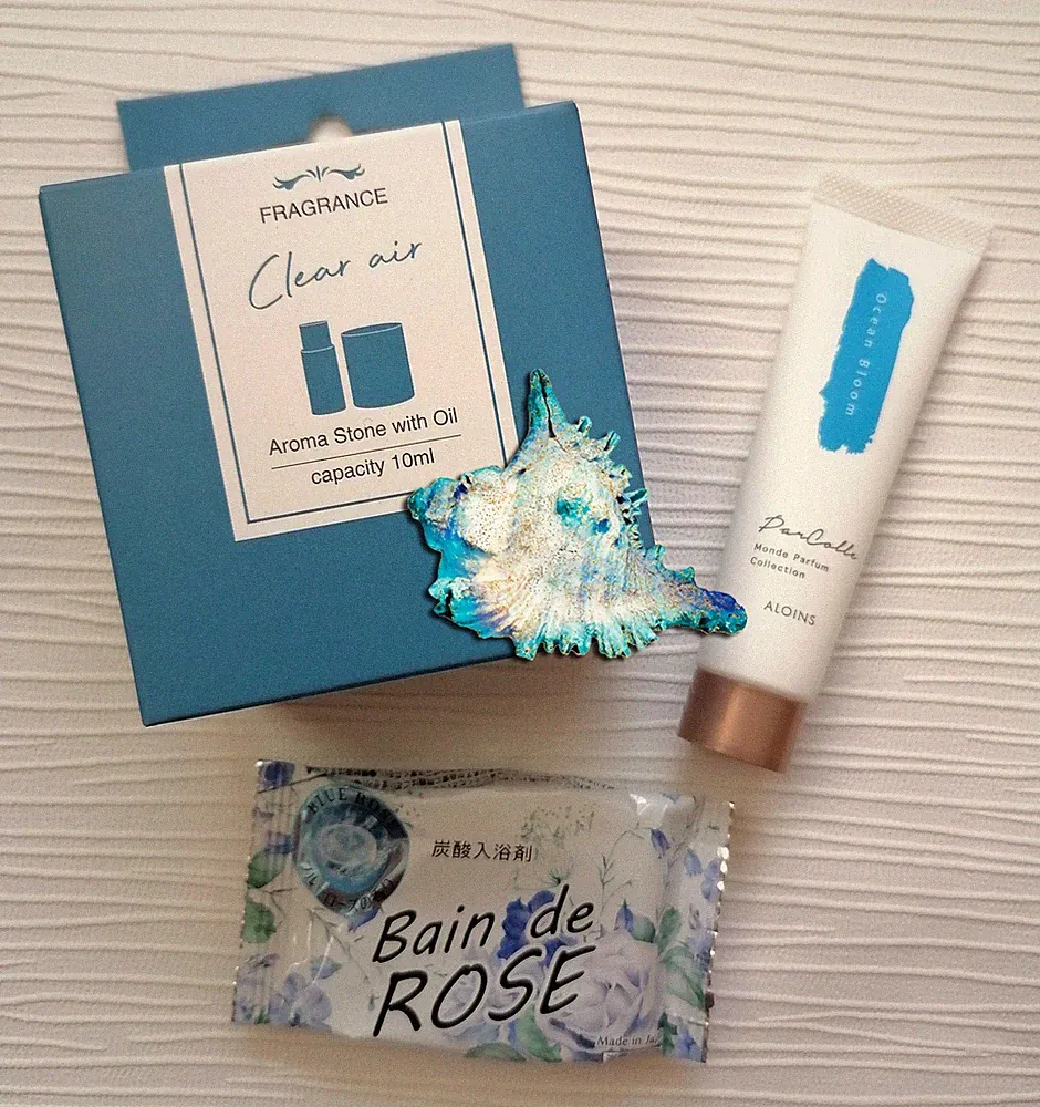 Blauer Ozean mit Rose - Japanisches Set Mit Raumduft, Badesalz und Parfümcreme