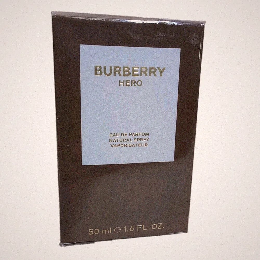 Burberry Hero Eau de Parfum Spray 50ml EDP Herrenduft Neu OVP