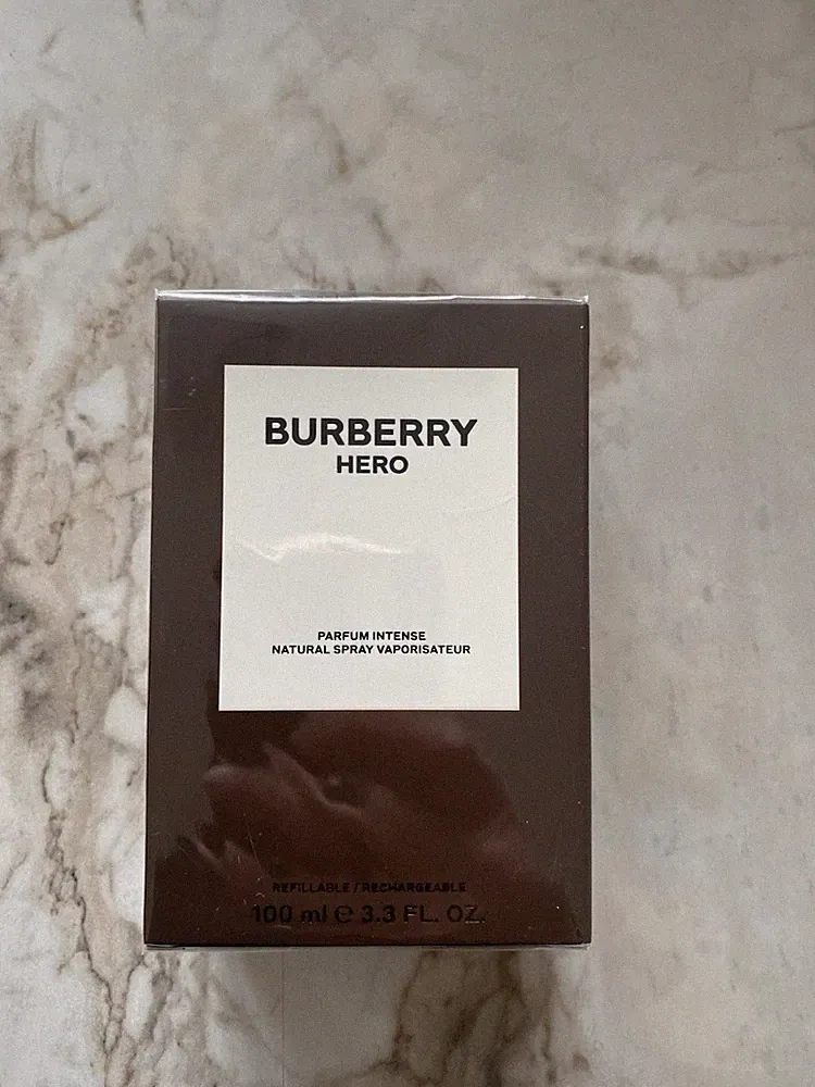 Burberry Hero Parfum Intense 100 ml – Neu & OVP – Original