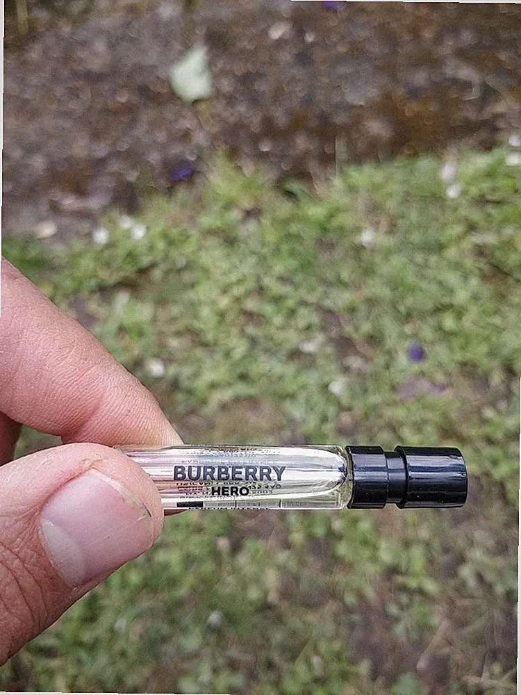 Burberry Hero Parfum Intense