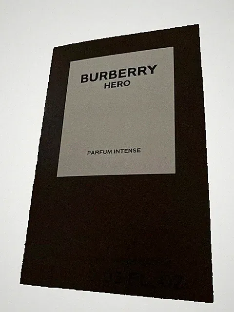 Burberry Hero Parfum Intense Spray 1,5 ml -Neu