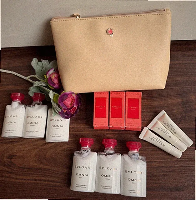 BVLGARI Omnia Coral Set – Parfum, Body Lotion, Gesichtsemulsion & Kosmetiktasche