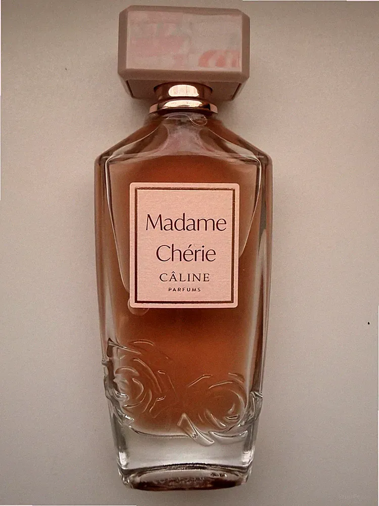 Câline Madame Chérie Parfüm