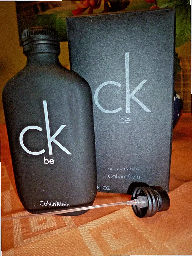 Calvin Klein Ck be Eau De Toilette Spray 100ml, Unisex-Duft, frisch-würzig-hölze