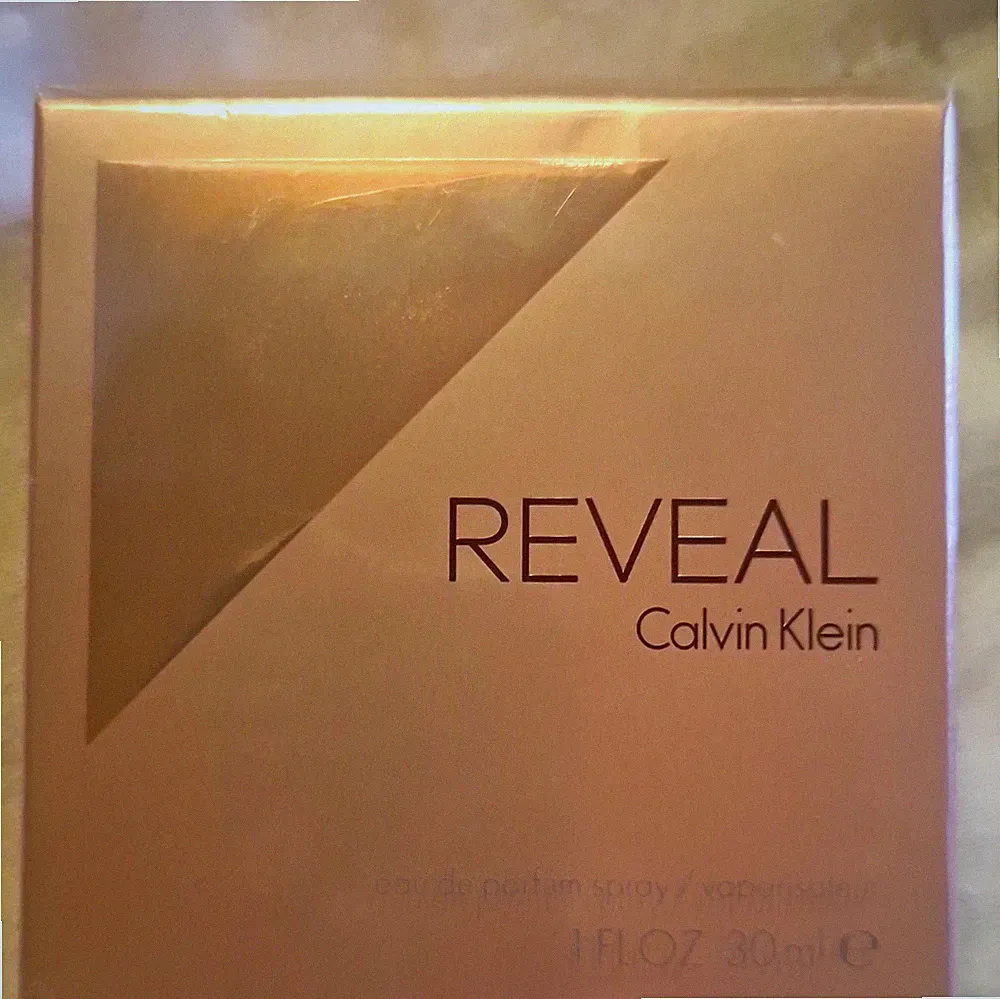 Calvin Klein Reveal Eau de Parfum Spray 30 ml Normale Größe HNR 0221990759