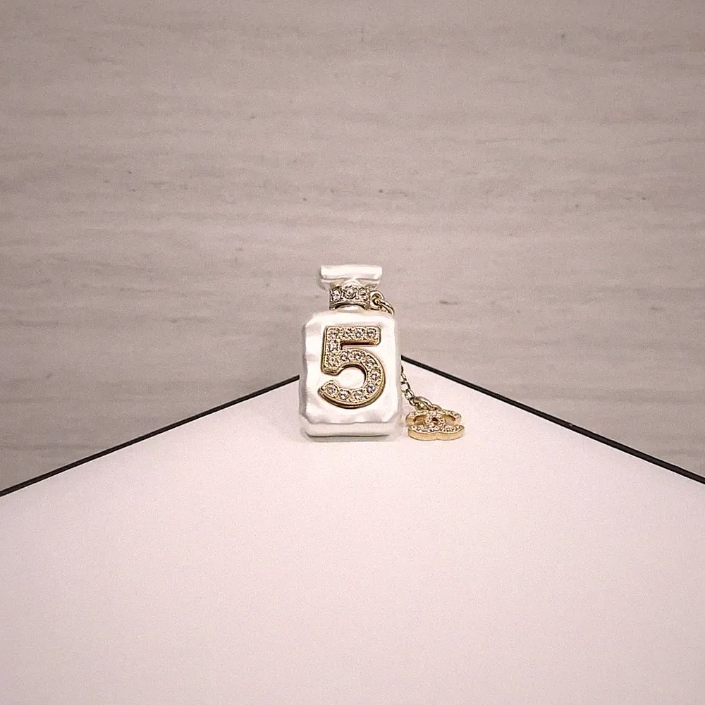 CHANEL Nummer 5 Parfüm Brosche mit Strass AB8478 157985282 [U]