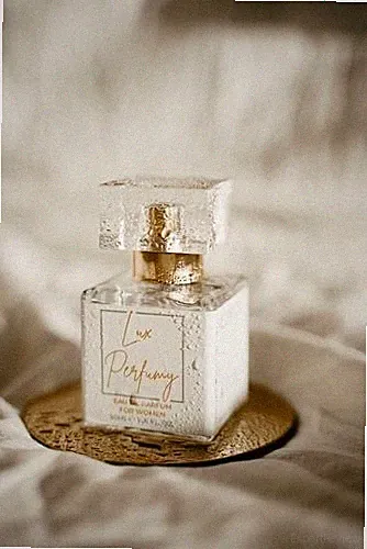 Damen Lux Parfum 50 Ml Nr. 39 Naomag Langanhalted