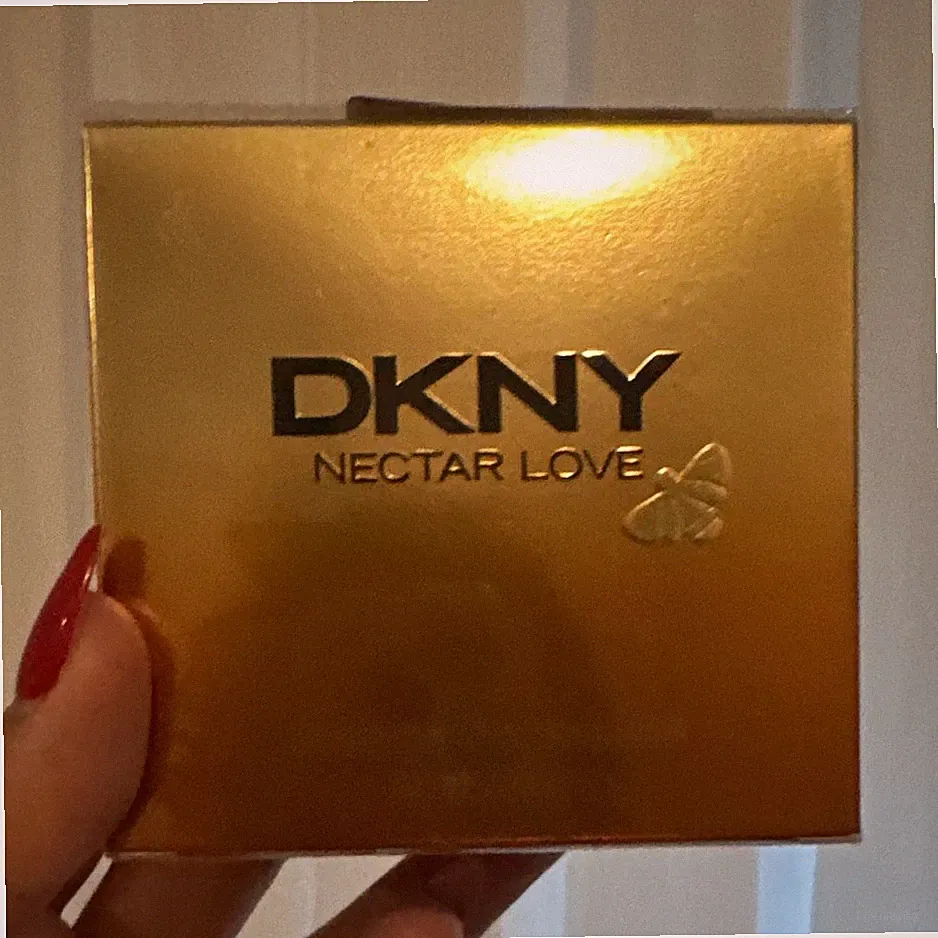 DKNY Nectar Love Eau de Parfum Spray 50 ml – Duft Honig & Neroli