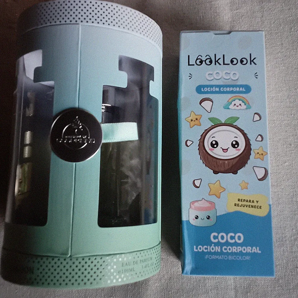 Dubai Coconut Parfum Box Lagoon de Paris Corner und eine Kokosnusscreme.