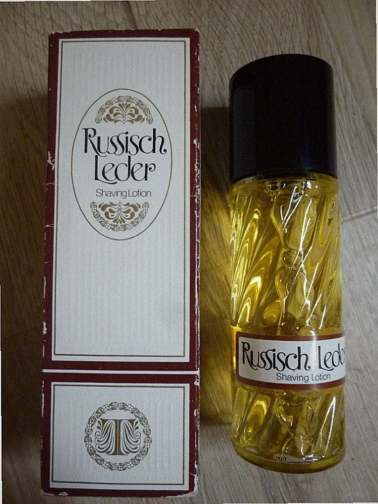 Eau de Parfum Flakon RUSSISCH LEDER Eau de Toilette Neu in Box