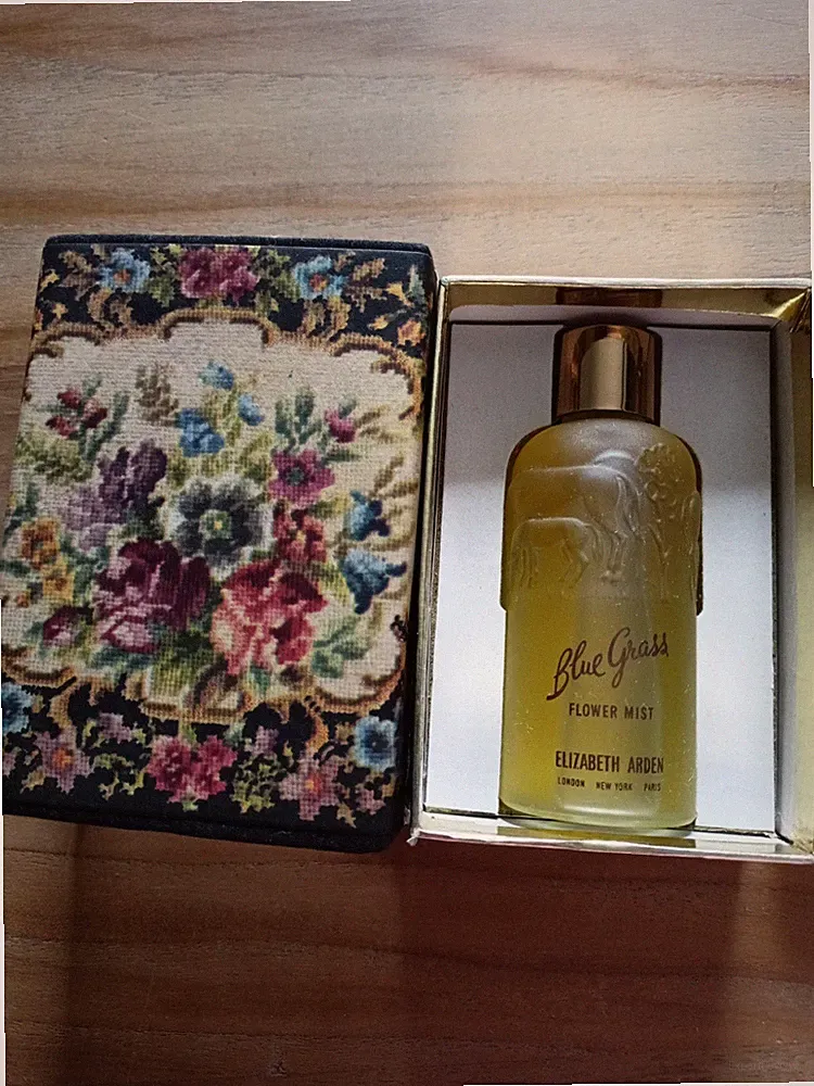 ELIZABETH ARDEN VINTAGE BLUE GRASS PARFUM PERFUME UNUSED IN BOX 50ML