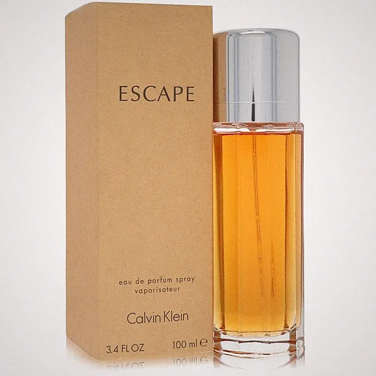 Escape by Calvin Klein Eau De Parfum Spray 3.4 oz / e 100 ml