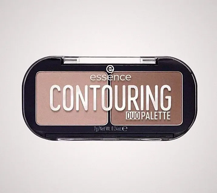Essence Contouring Duo Palette für perfekt geformte Features Farbton 10 hellere Haut