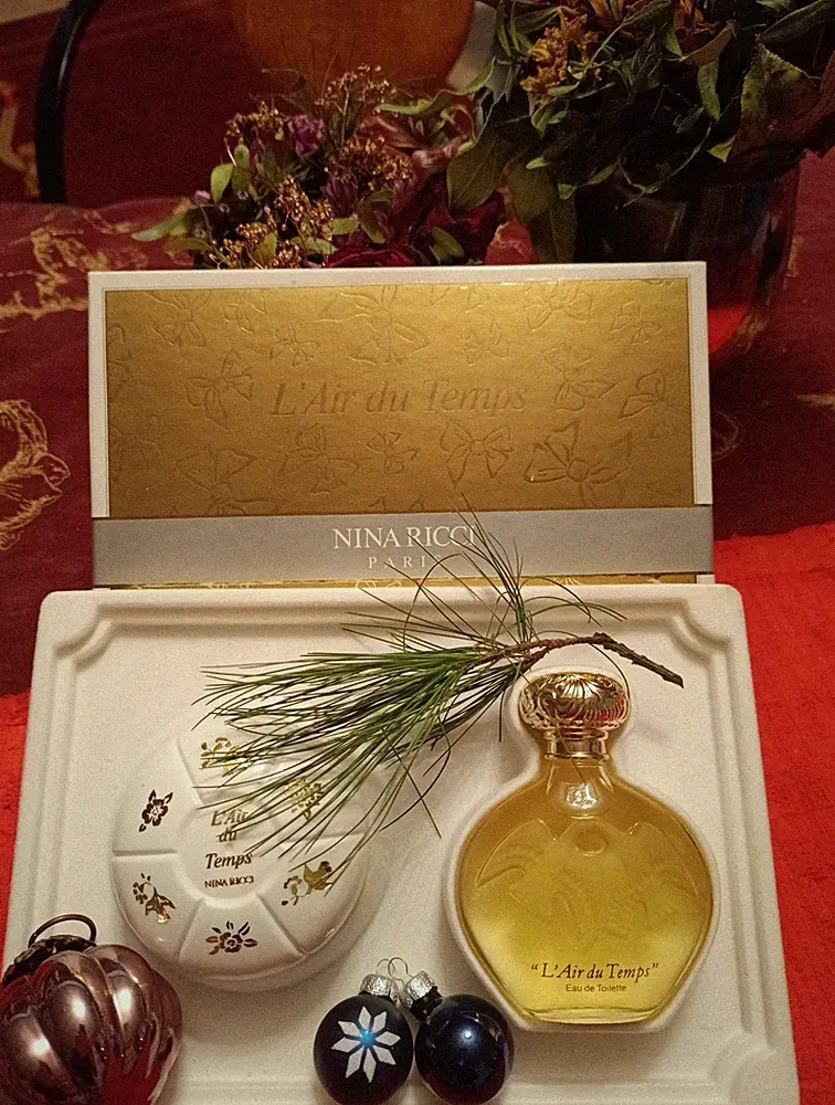 Geschenk Vintage Nina Ricci Paris Parfum 50ml Seife 50gr L'Air du Temps Savon