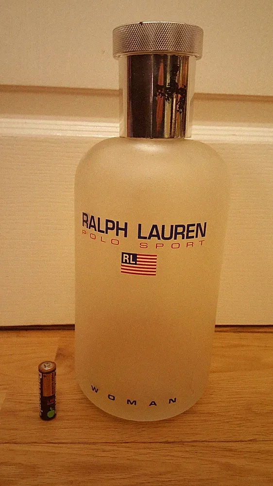 großer Oversize Ralph Lauren Polo Sport Woman Parfümerie Display Flakon Factice