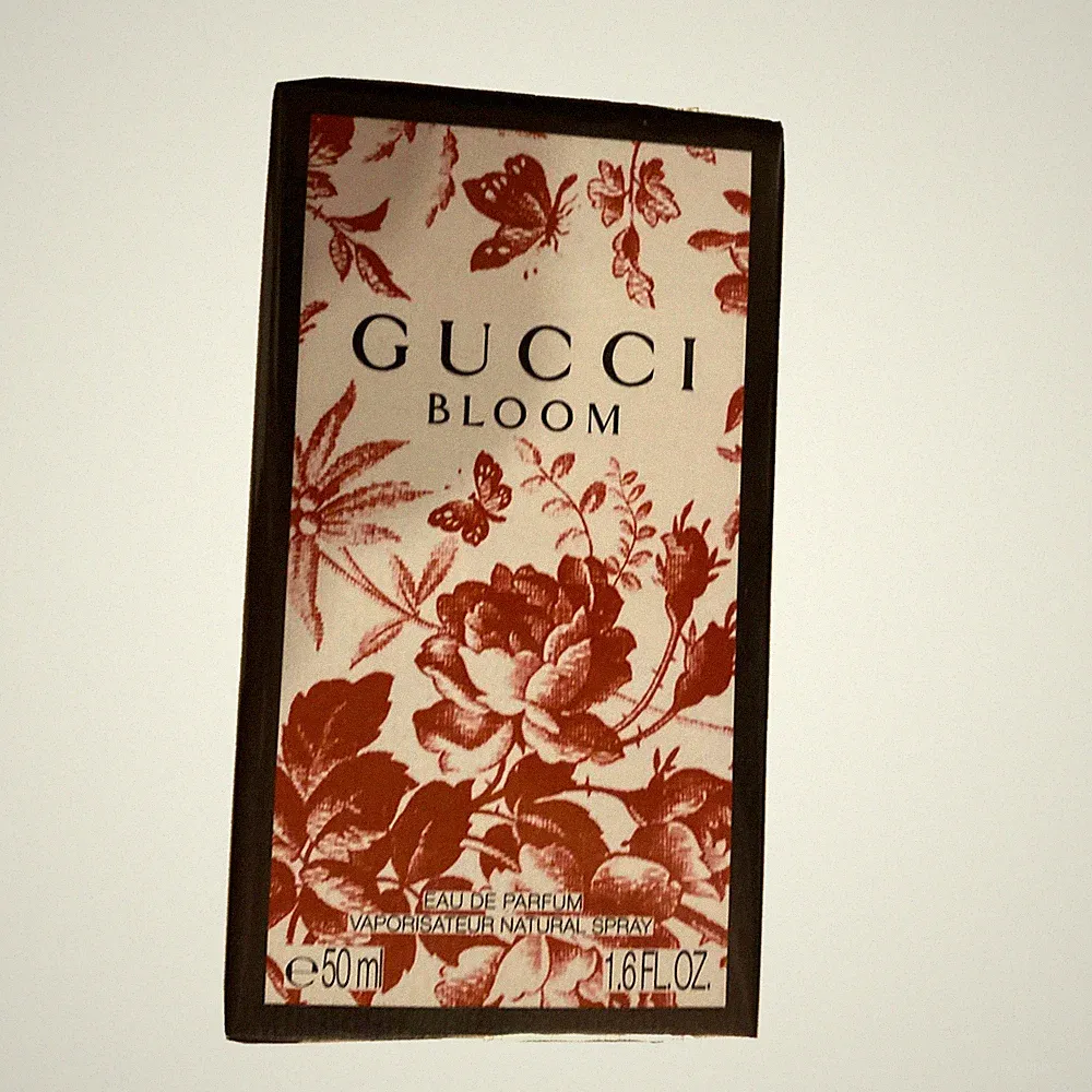 Gucci Bloom Eau De Parfum 50 ml (woman) + GRATIS 7,4ml ROLLON *GESCHENK