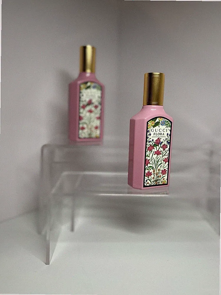 Gucci Flora by Gucci Gorgeous Gardenia Eau de Parfum 50 ml %99 Voll