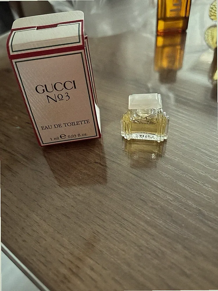 Gucci No 3 Women EDT 0.033 FL oz 1ml Vintage Miniature Parfüm
