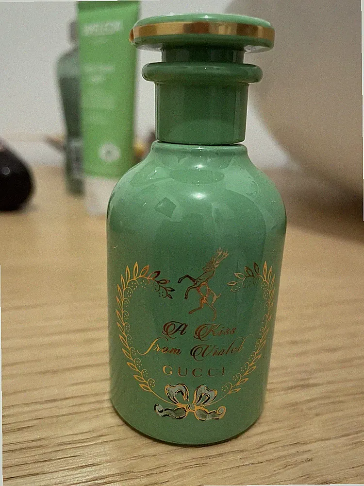 Gucci Parfum Kiss Of Violet
