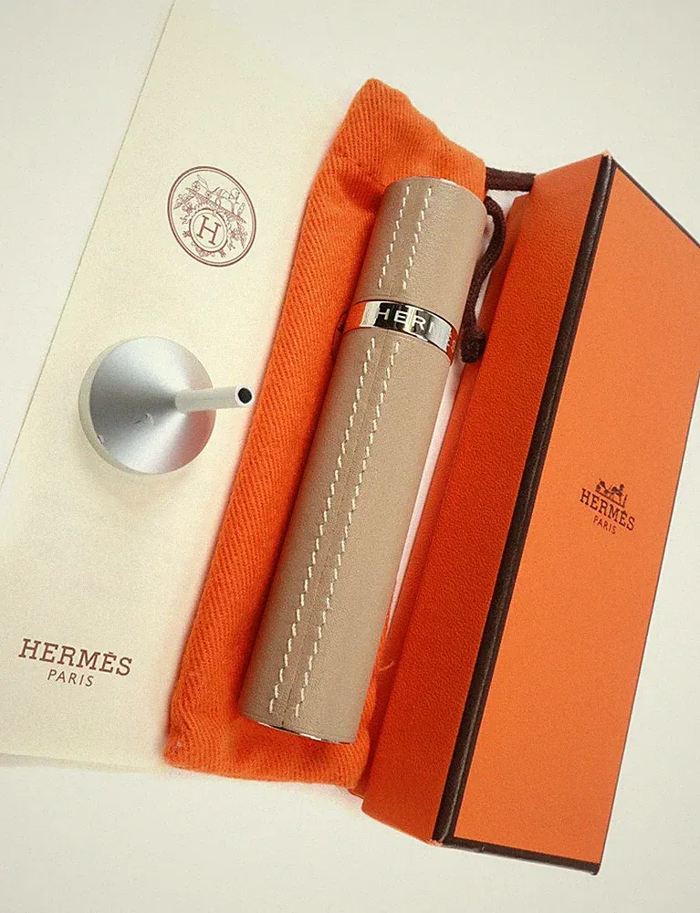 Hermes Paris Tragbarer Zerstäuber Nachfüllbar Parfüm Etui Beige Leder mit Box