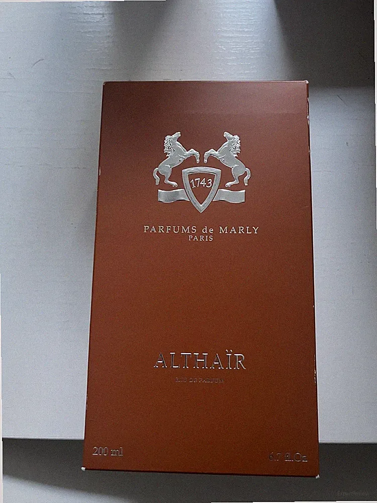 Ich verkaufe hier mein parfum de marly althair.