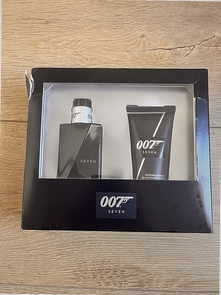 James Bond 007 Seven Eau De Toilette und Duschgel Neu