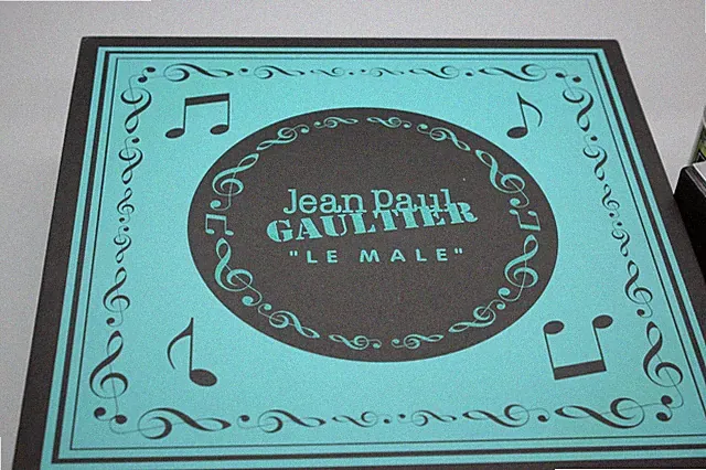 Jean Paul Gaultier - Le Mâle 40 ml EDT und 75 ml Deostick in Spieluhr Music Box
