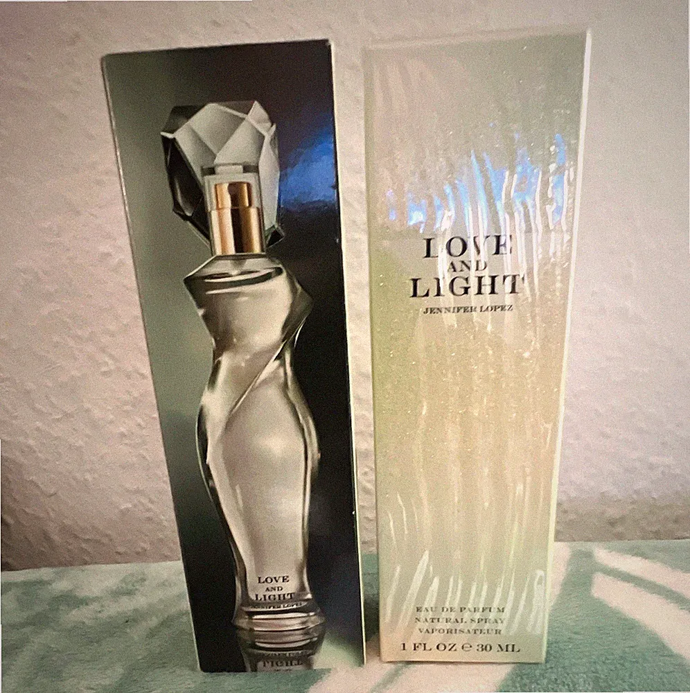 Jennifer Lopez Love and Light Eau de Parfum Spray 30 ml Reisegröße