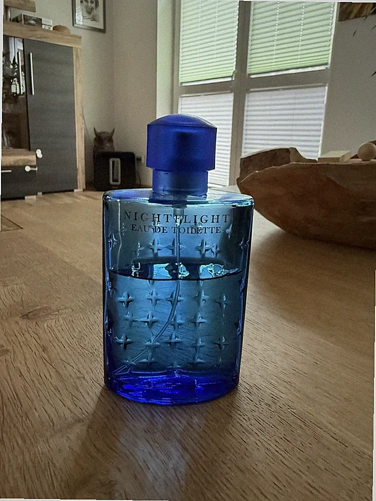 Joop! Nightflight Parfumflakon Eau de Toilette blaues Glas