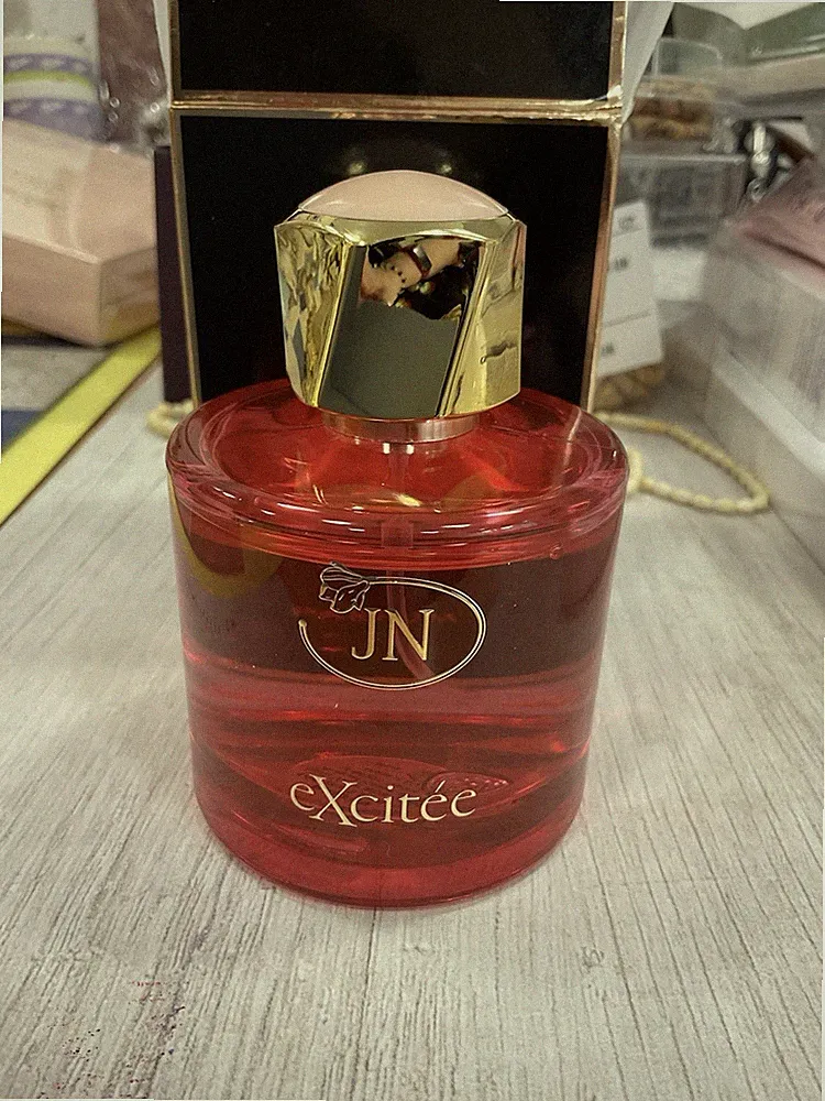 Jutta Niedhardt eXcitée Parfüm Spray 100 ml für Damen, 3 x gesprüht, gekauft ‚26