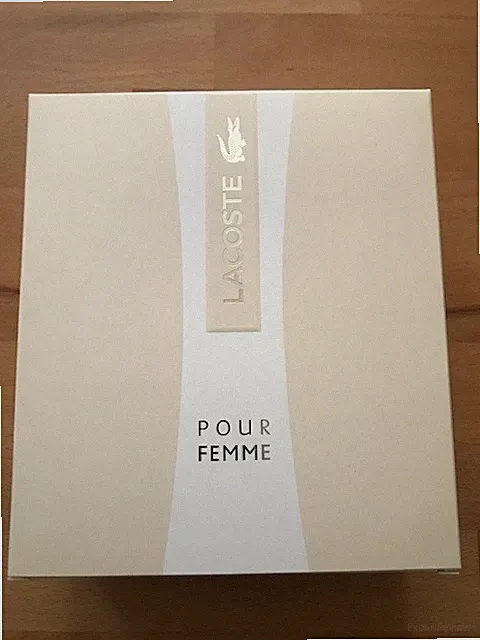 Lacoste pour Femme Set Eau de Parfum Spay Damen 50 ml + Body Lotion 100 ml, Neu