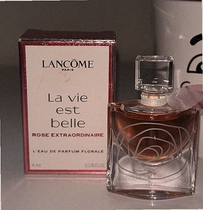 Lancome La vie est belle Rose Extraordinaire 4 ml Eau de Parfum Florale Original