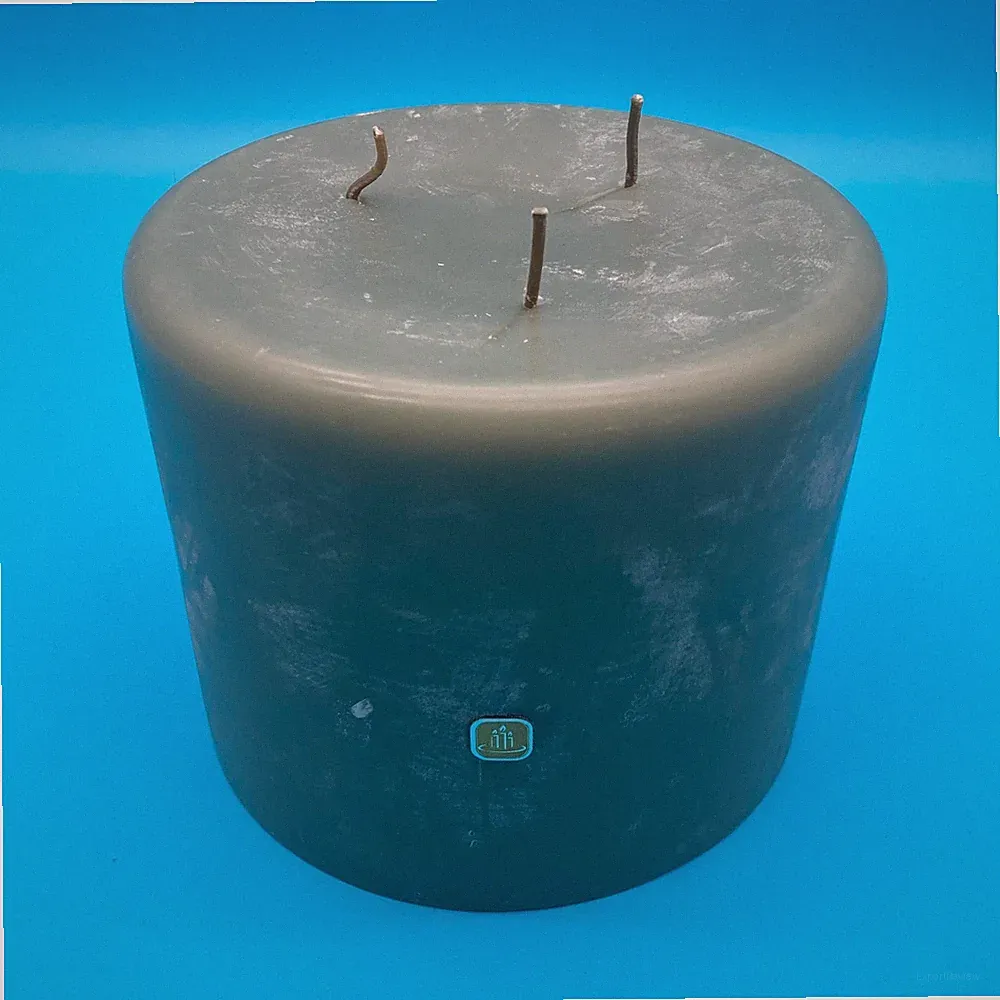 Large Round Pillar Partylite 3 Wick Candle 5" x 6" Unknown Scent Retired