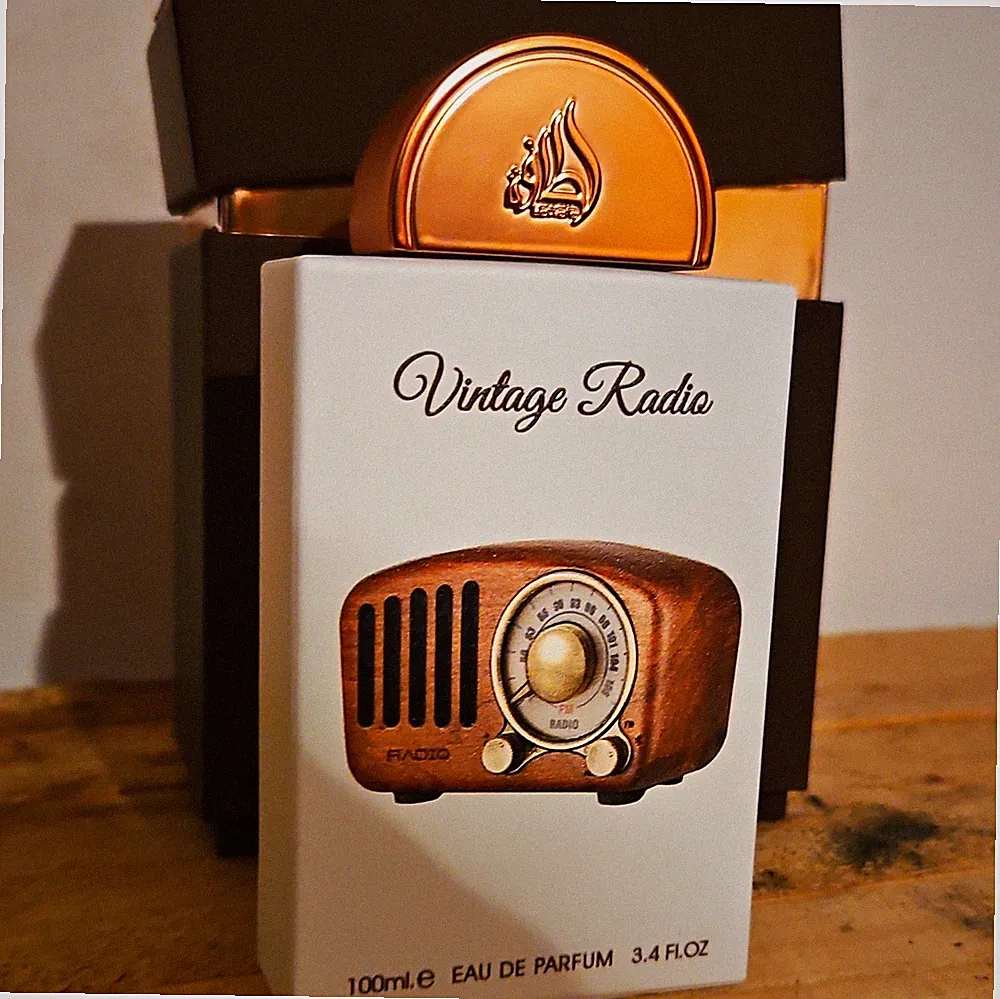 Lattafa Vintage Radio Eau de Parfum Spray 100 ml Normale Größe