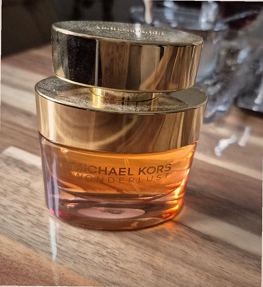 Michael Kors Wonderlust Damen Eau de Parfum Spray 45 ml Duftflakon