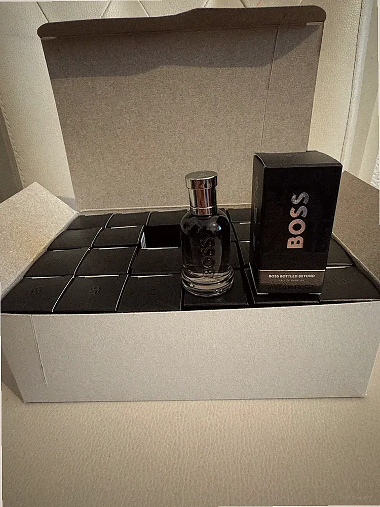 Mini Flaschen Boss Bottled Beyond Eau de Parfum Insgesamt 120ml NEU & Unbenutzt