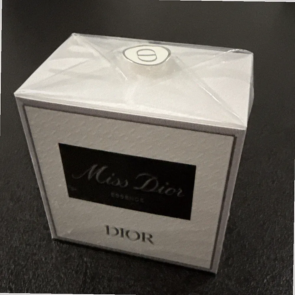 MISS DIOR ESSENCE 80 ml NEU