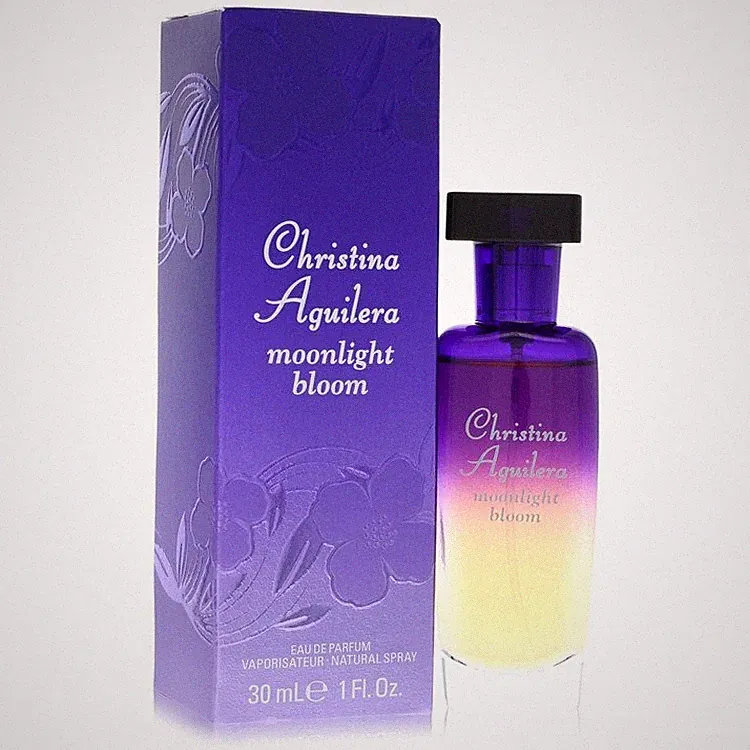 Moonlight Bloom by Christina Aguilera Eau De Parfum Spray 1 oz / e 30 ml