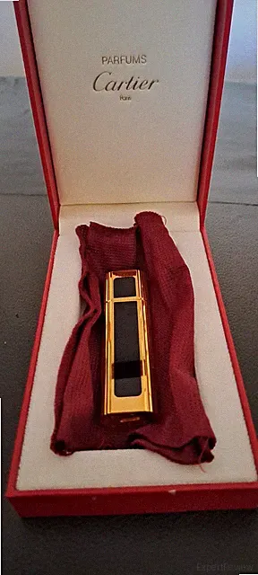 MUST DE CARTIER PARFUM Ladegerät Vergoldung