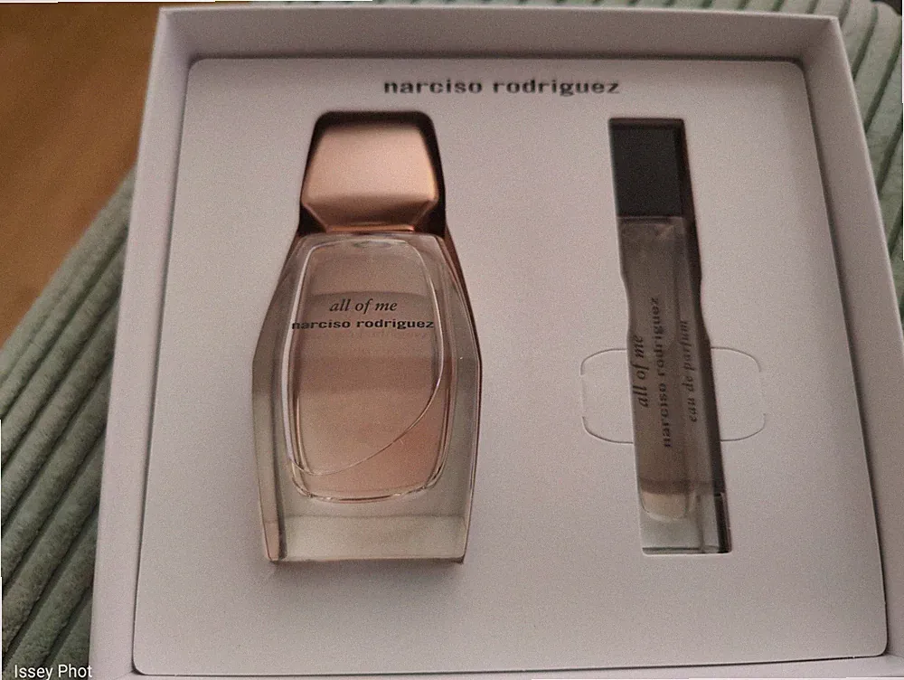 Narciso Rodriguez All of Me Damen Parfum Geschenkset 50ml + 10 ml Edp