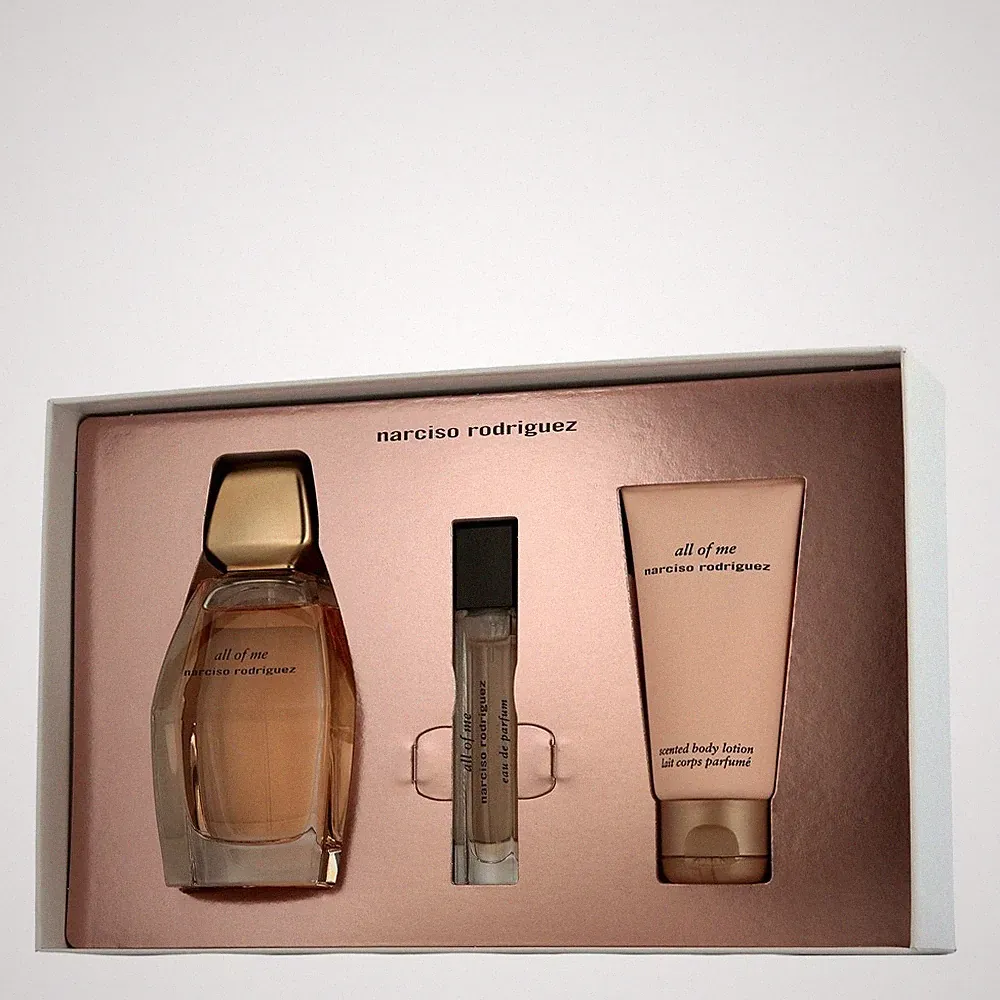 Narciso Rodriguez all of me Set mit Body Lotion & Mini EdP 90ml+10ml+50ml